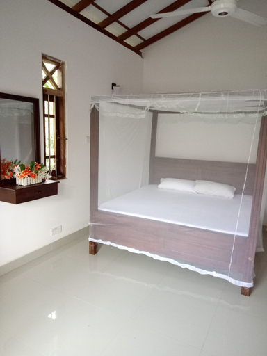 Room 2, Villa Hilltop, Hikkaduwa