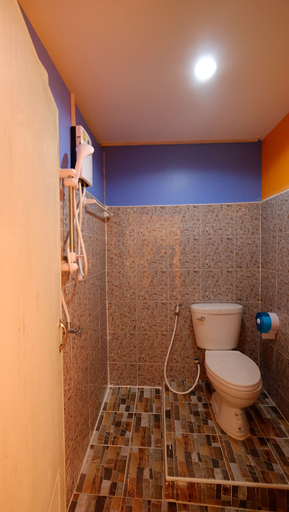 Bathroom 4, RC Guesthouse, Mueang Krabi