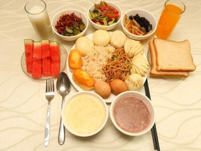 Food & Drinks 5, Green Tree Inn Zhenjiang Zhongyang Street RT-MART, Zhenjiang