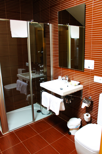 Bathroom 5, Alda Entrearcos, Burgos