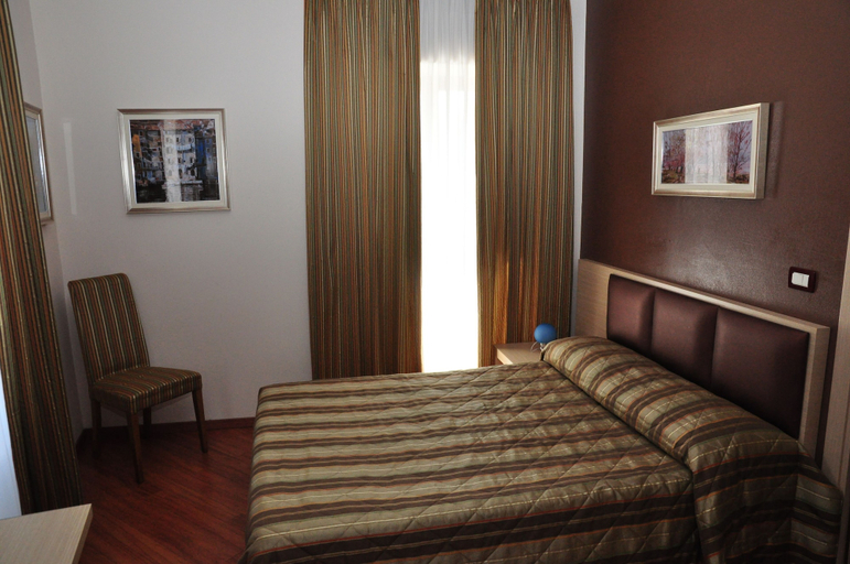 Bedroom 3, hotel dulcinea, Trieste