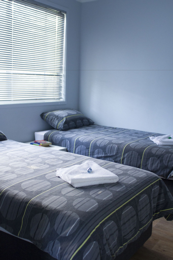 Bedroom 2, Coffs Motel And Villa, Coffs Harbour - Pt A
