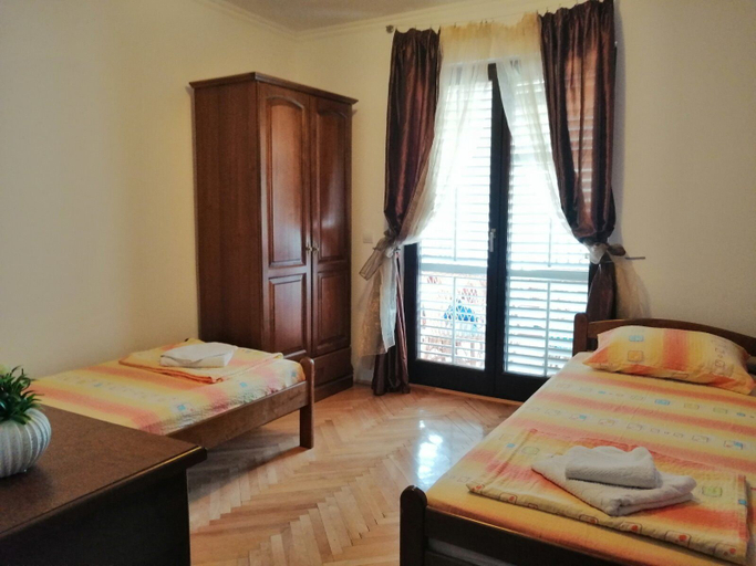 Bedroom 3, Apartment Golub