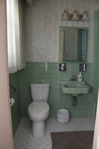 Bathroom 3, Kashaneh at Burbank, Toronto
