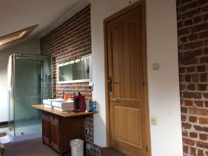 Bathroom 4, La maison des chiens, Vlaams Brabant