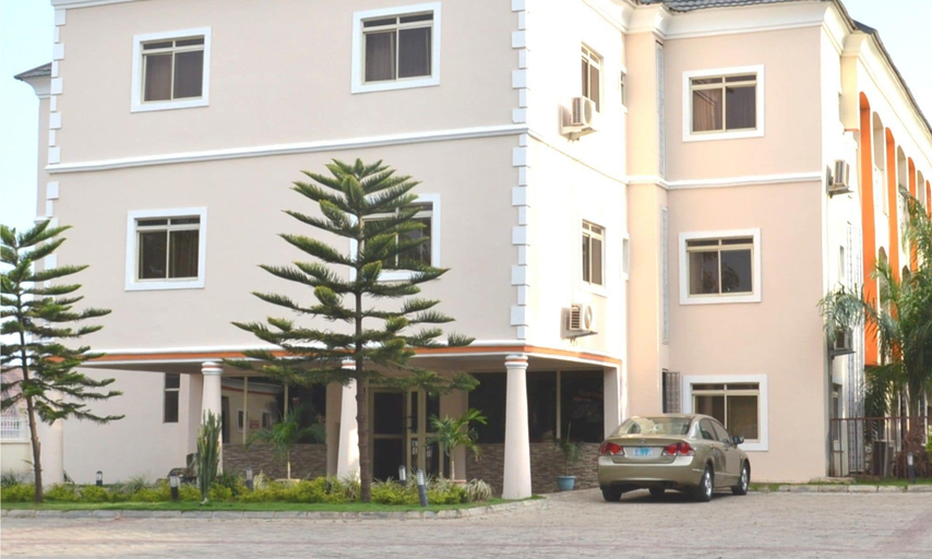 Exterior & Views, Frankville Hotel, Karu