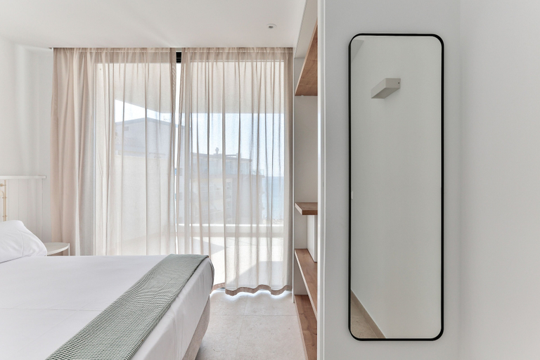 Bedroom 4, ECO-APARTMENTS LA MARINEDA & HOTEL THALASSA SPORT & SPA, Girona