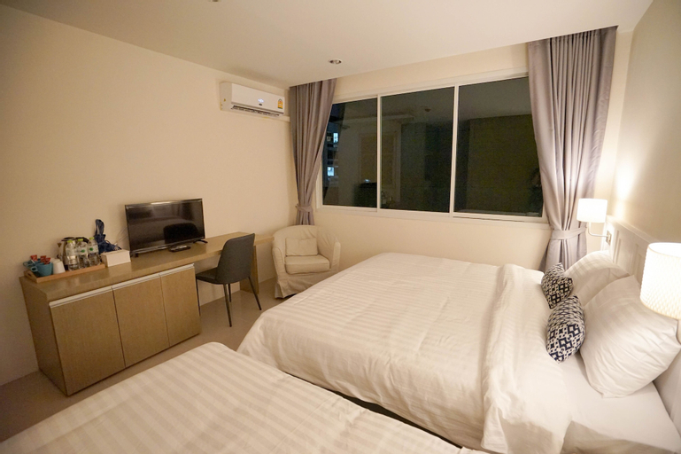 Bedroom 6