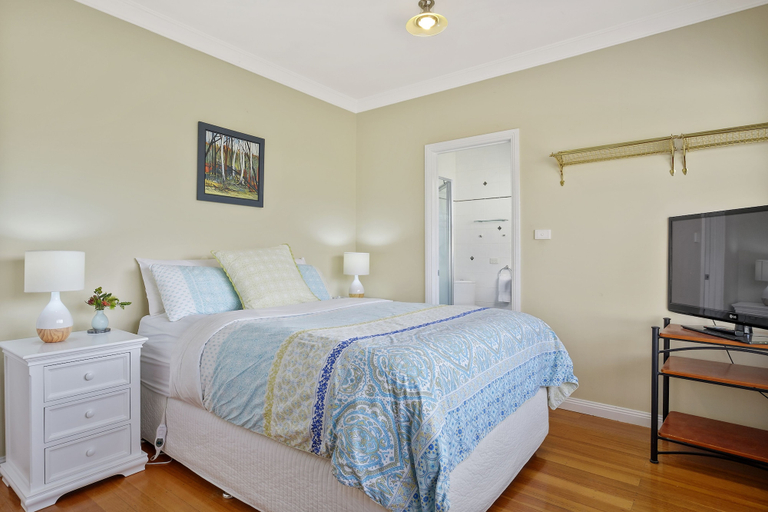 Bedroom 3, Manfield City Waterfront View Cottage, Clarence