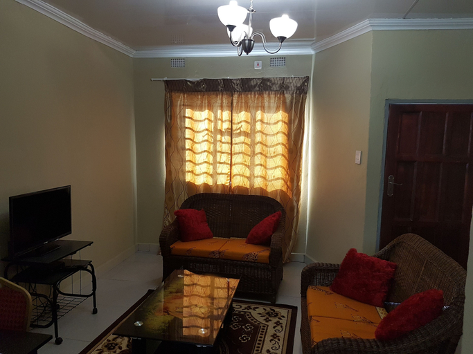 Others 5, Sumbulwa Apartments, Livingstone