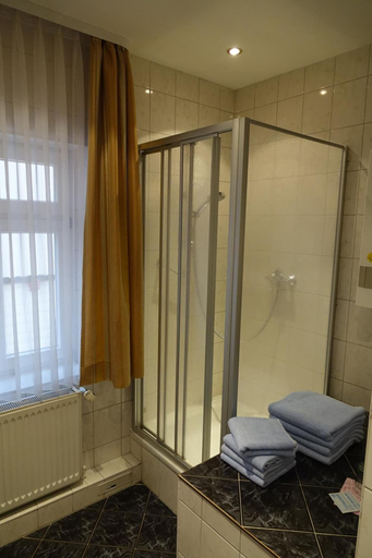 Bathroom 5, Pension Am Nicolaiplatz, Harz