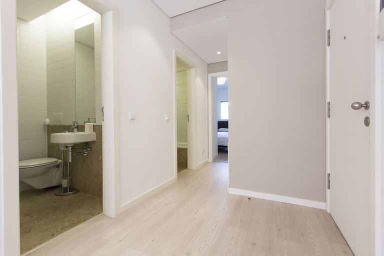 Bathroom 4, Expo Kid's Friendly by Homing, Loures