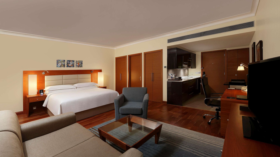 Bedroom 4, Hilton Bangalore Embassy GolfLinks, Bangalore