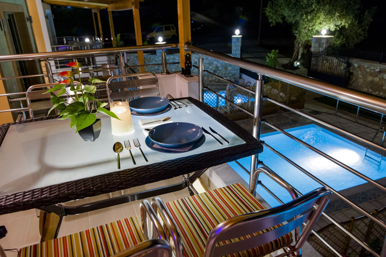 Food & Drinks, All Saints Villas, Epirus