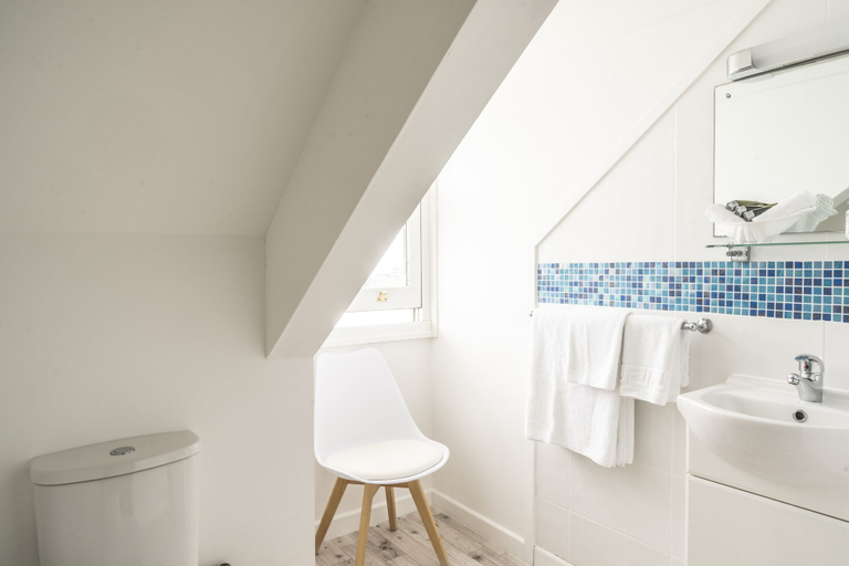 Bathroom 3, The Bay Hotel, Cornwall