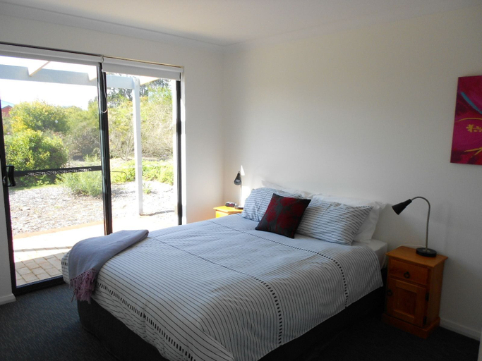 Bedroom 2, Cosy Corner Beach Cottages, Albany