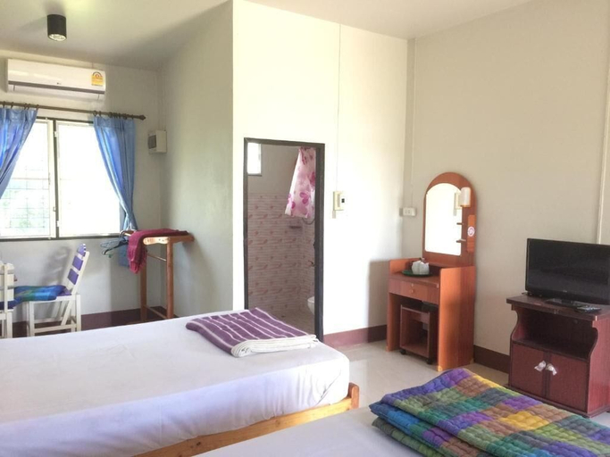 Bedroom 2, Golden Palm Resort, Chom Thong