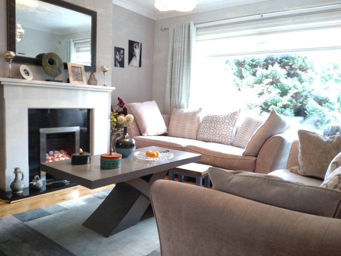 Others 3, Stunning 3-bed House Close to Cop26 Glasgow, East Dunbartonshire