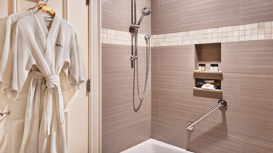 Bathroom 4, HarbourView Inn, Charleston