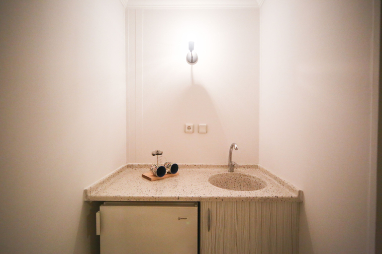 Bathroom 5, Bhavana Gokova, Ula