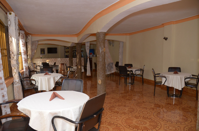 Food & Drinks 4, 2 Stars Hotel, Kinkiizi