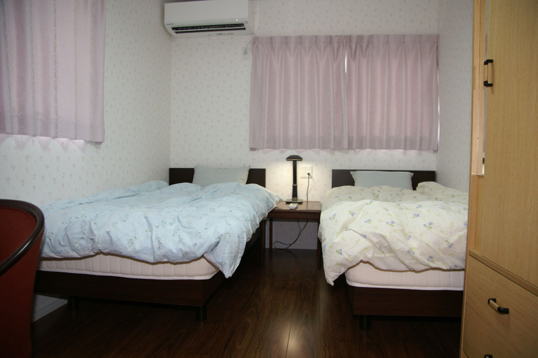 Bedroom 4, guesthouse haru kitamachi - Hostel, Nara