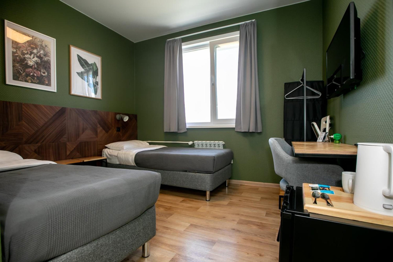 Bedroom 2, Yunost, Anivskiy rayon