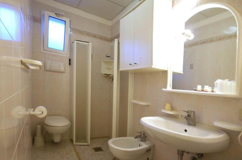 Bathroom, Albergo Ragno, Venezia