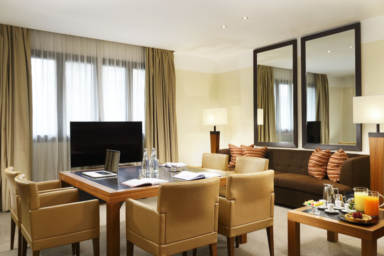 Others 4, Milan Suite Hotel, Milano
