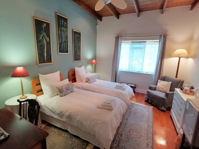 Bedroom 3, Squirrels Corner, Cape Winelands