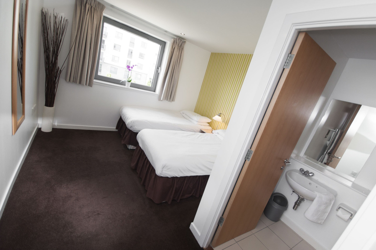 Bedroom 2, Ocean Serviced Apartments, Edinburgh
