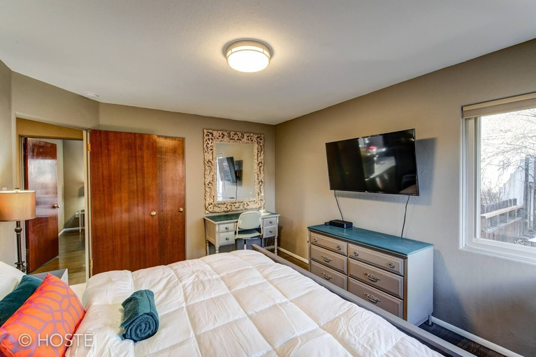 Bedroom 3, 3bdmid-century Modernhot Tub, Grill, Close to DT, El Paso
