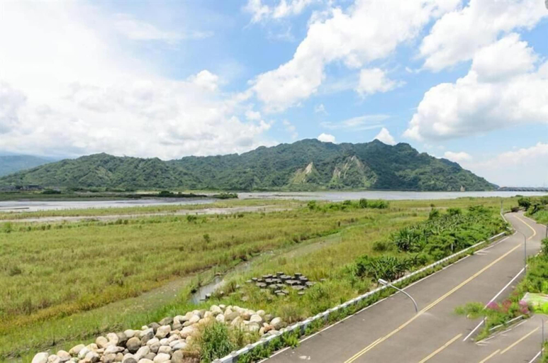 Others 5, Plum Inn 2, Nantou