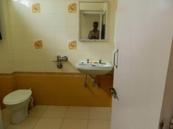 Bathroom 5, Hotel Vaishali, Nashik