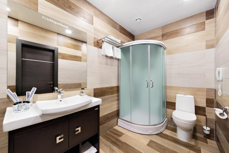 Bathroom 5, Veshki Park Hotel, North-Eastern