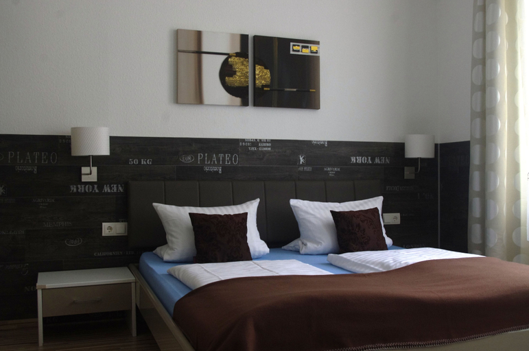 Bedroom 2, City Central Promenade, Hochtaunuskreis