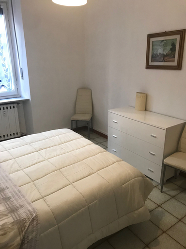 Room, Bilo Giallo, Torino