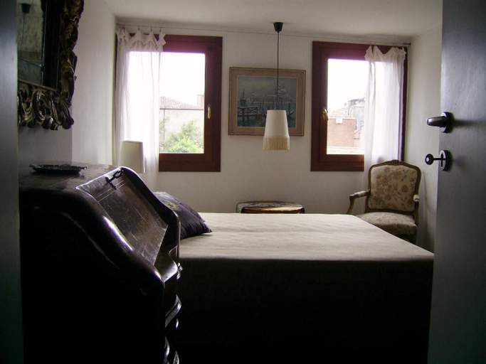 Bedroom 4, Dorsoduro 461, Venezia