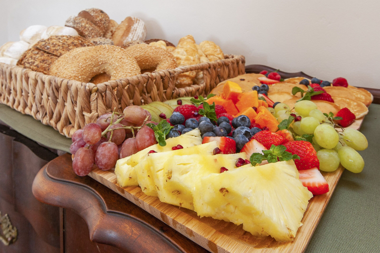 Food & Drinks 5, Cliff Cottage, Overberg