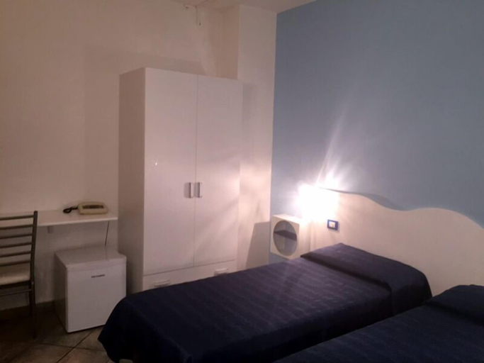 Bedroom 2, Hotel Sandalion, Olbia-Tempio