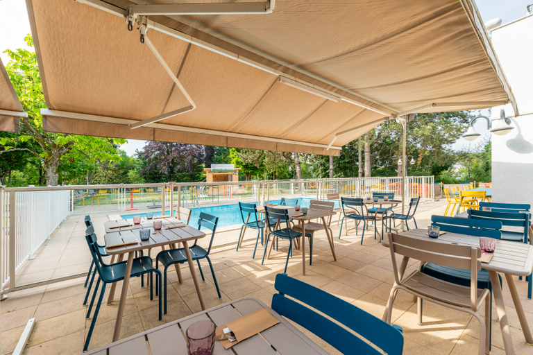 Food & Drinks 4, B&B HOTEL Lyon Nord, Rhône