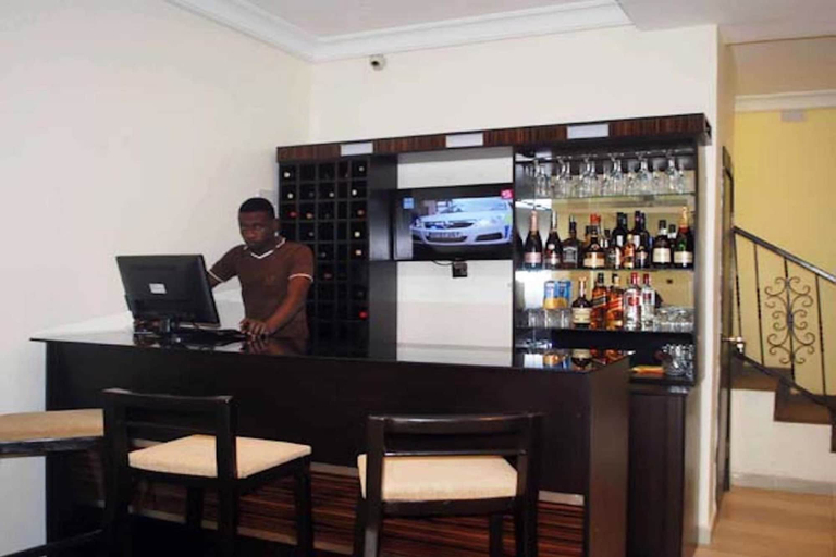 Food & Drinks 4, Lakeem Suites Adebola, Mainland