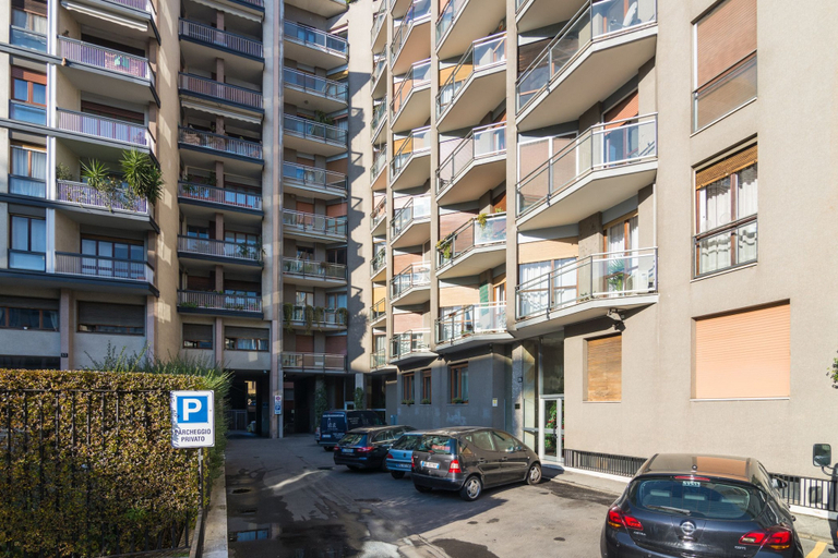 Others 3, Apartment near Central Station, Milano