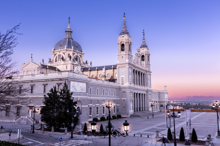 Exterior & Views 4, La Reina de Gran Via, Madrid