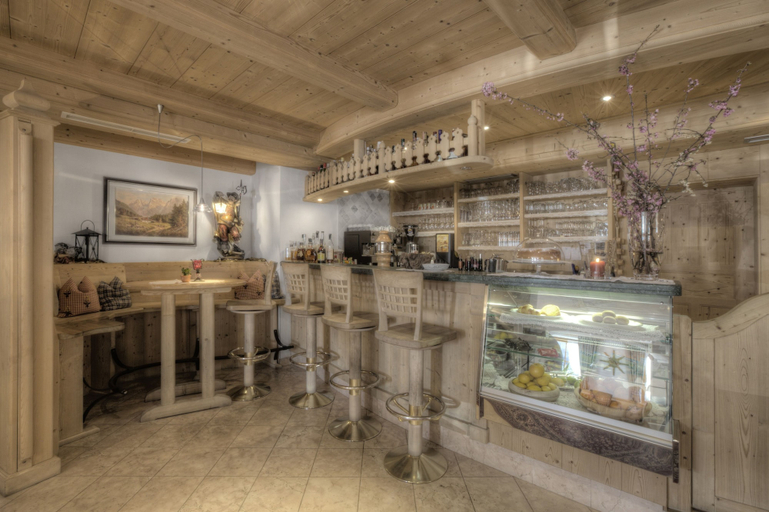 Food & Drinks 5, Ai Pini, Bolzano