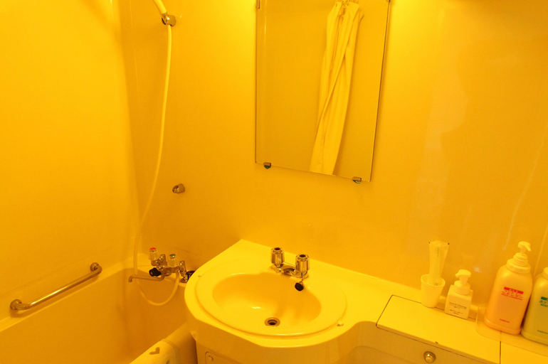 Bathroom 2, Pension Moon Villa, Onna