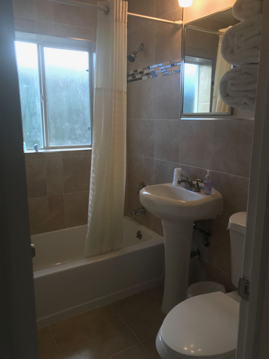Bathroom 4, Casitas Coral Ridge, Broward
