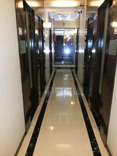 Others 5, Hotel Navi Mumbai, Thane