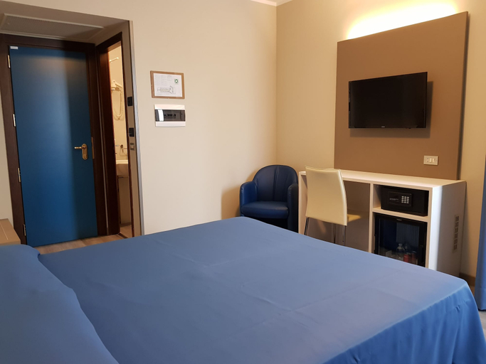 Bedroom 3, Hotel Oleggio Malpensa, Novara