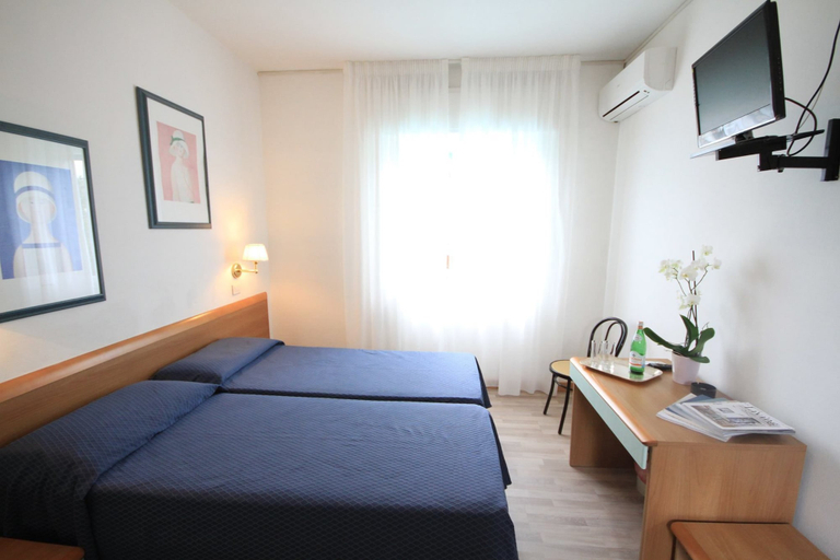 Bedroom 3, Albergo Villa Gradita, Lucca
